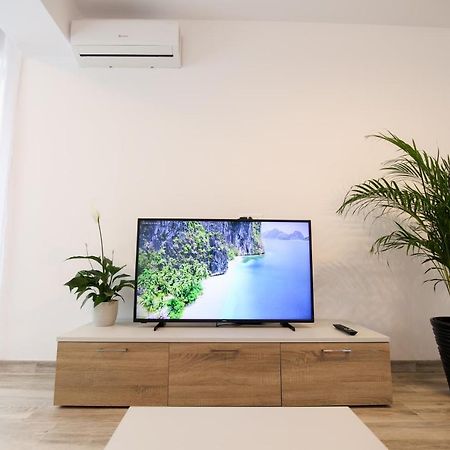 Vitan Central Oasis - Moon --Free Parking--Self Check-In-- Букурещ Екстериор снимка