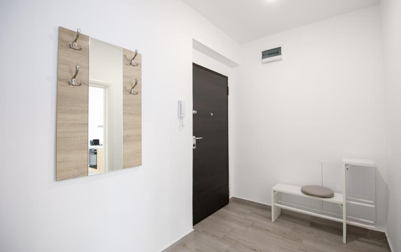 Vitan Central Oasis - Moon --Free Parking--Self Check-In-- Букурещ Екстериор снимка